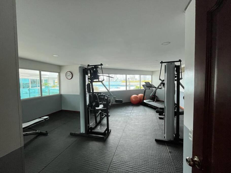 2b/2b Gorgeous Sunsets-ocean View -pool Apartment