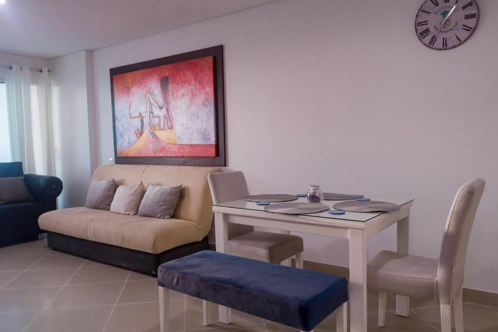 2b/2b Gorgeous Sunsets-ocean View -pool Cartagena